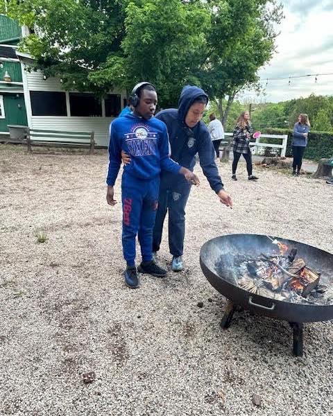 participants cooking smores